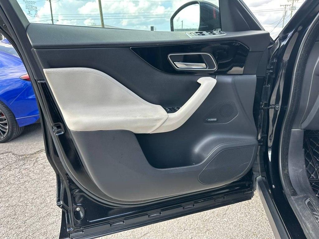 Jaguar F-Pace 35t R-Sport AWD 2017