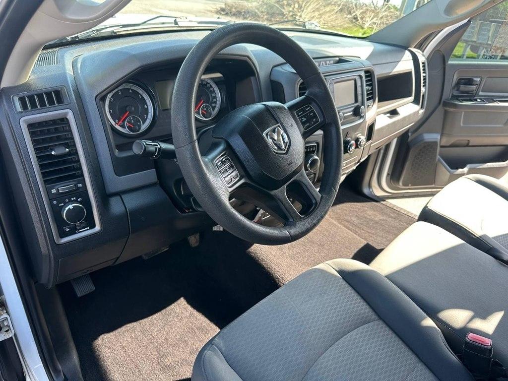 RAM 1500 Tradesman 4x4 Quad Cab 6'4" Box 2018