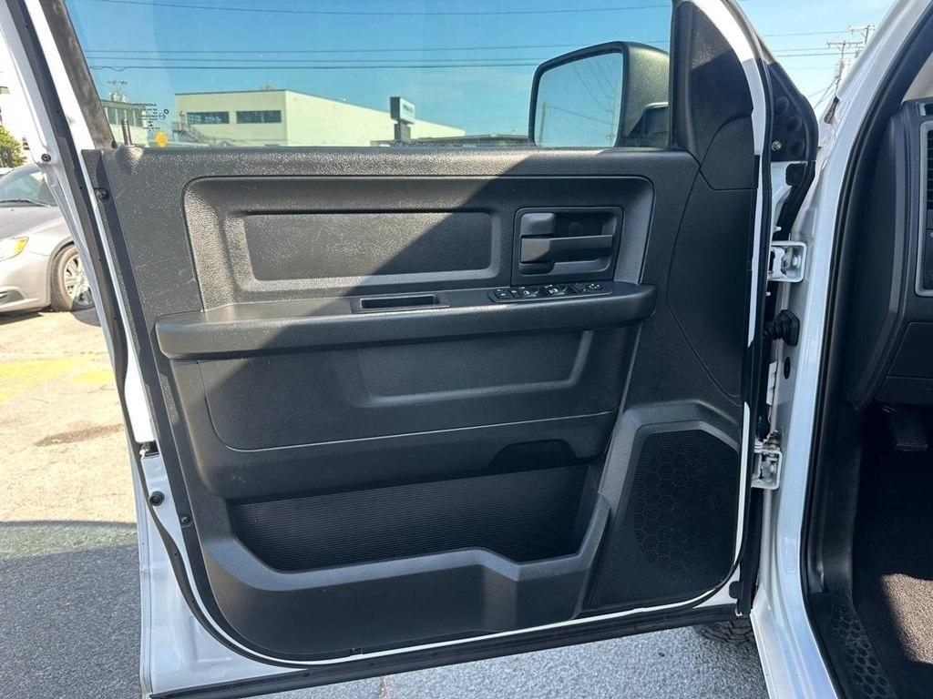 RAM 1500 Tradesman 4x4 Quad Cab 6'4" Box 2018