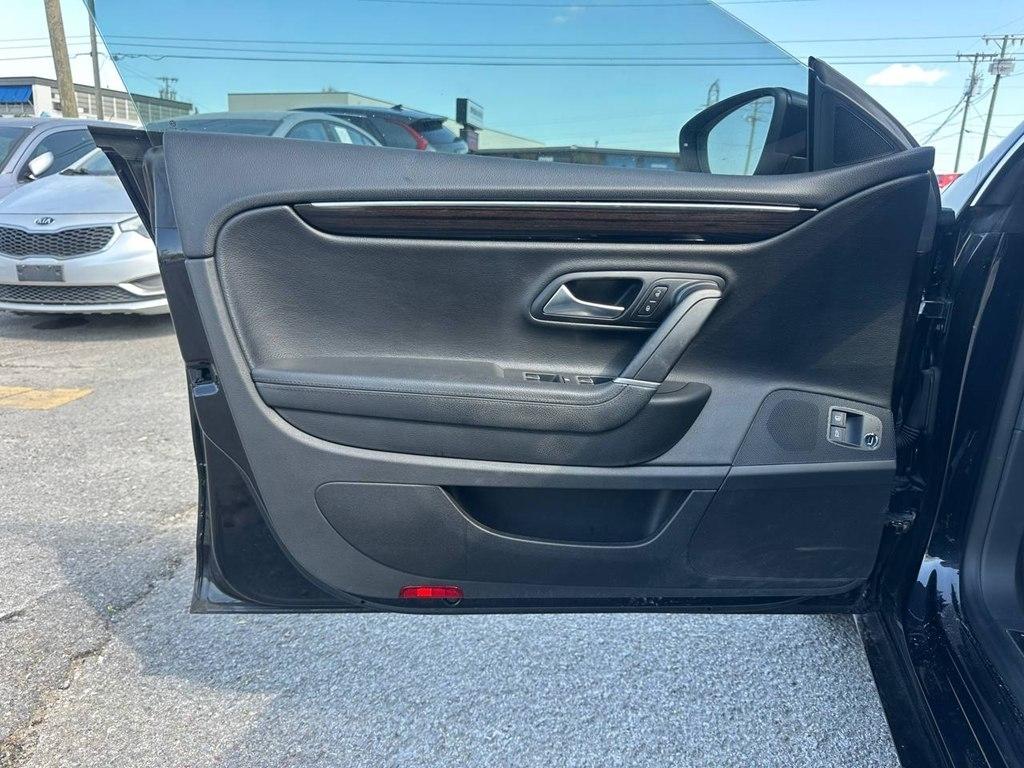 Volkswagen CC 2.0T Sport DSG PZEV 2017