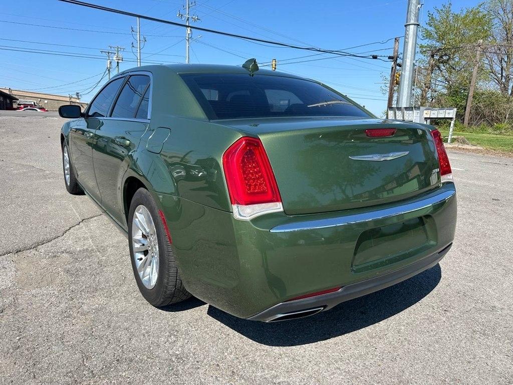 Chrysler 300 Touring L RWD 2018