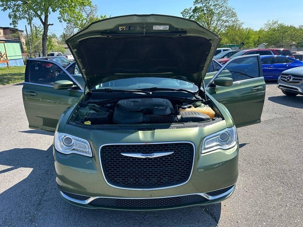 Chrysler 300 Touring L RWD 2018