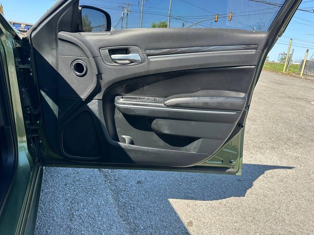 Chrysler 300 Touring L RWD 2018