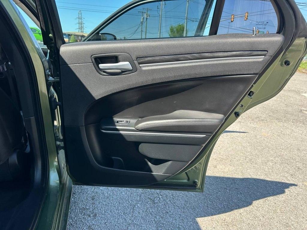 Chrysler 300 Touring L RWD 2018