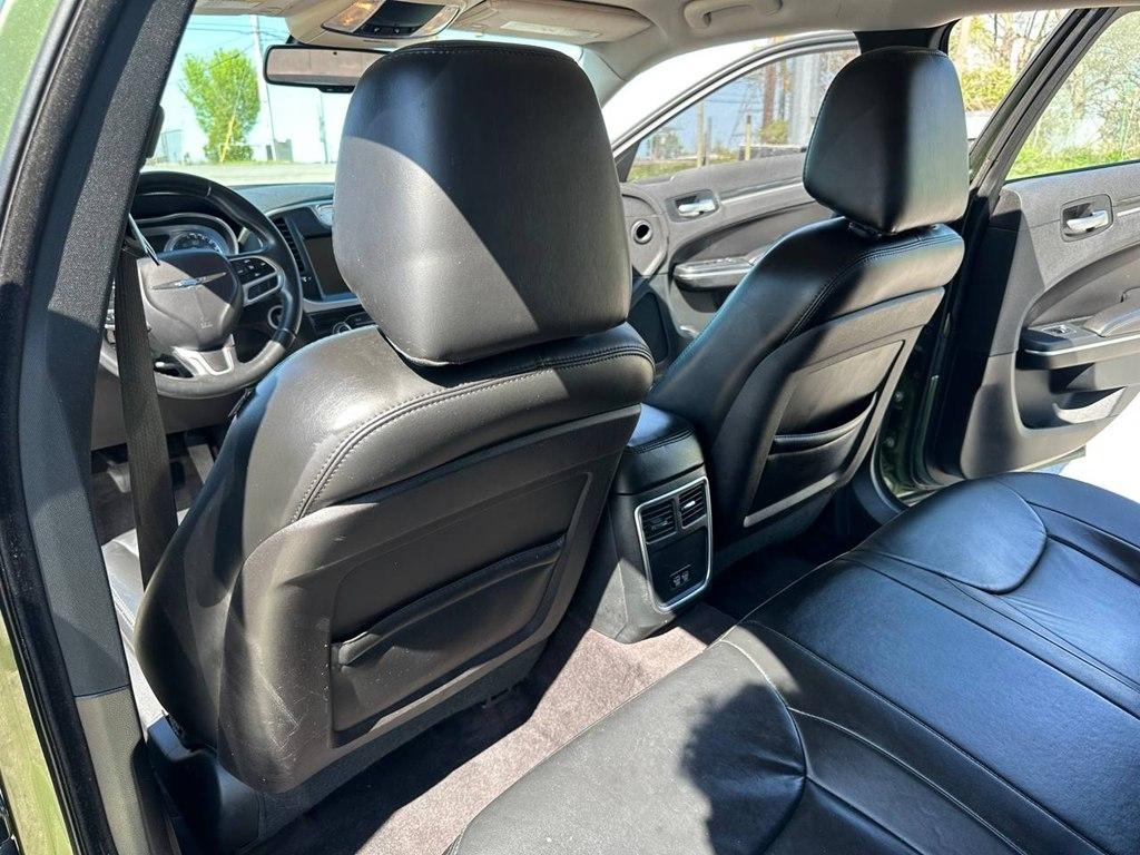 Chrysler 300 Touring L RWD 2018