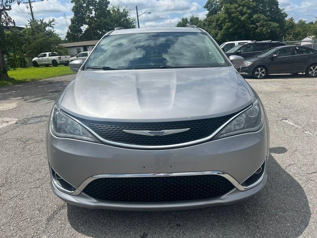 Chrysler Pacifica Touring L FWD 2019