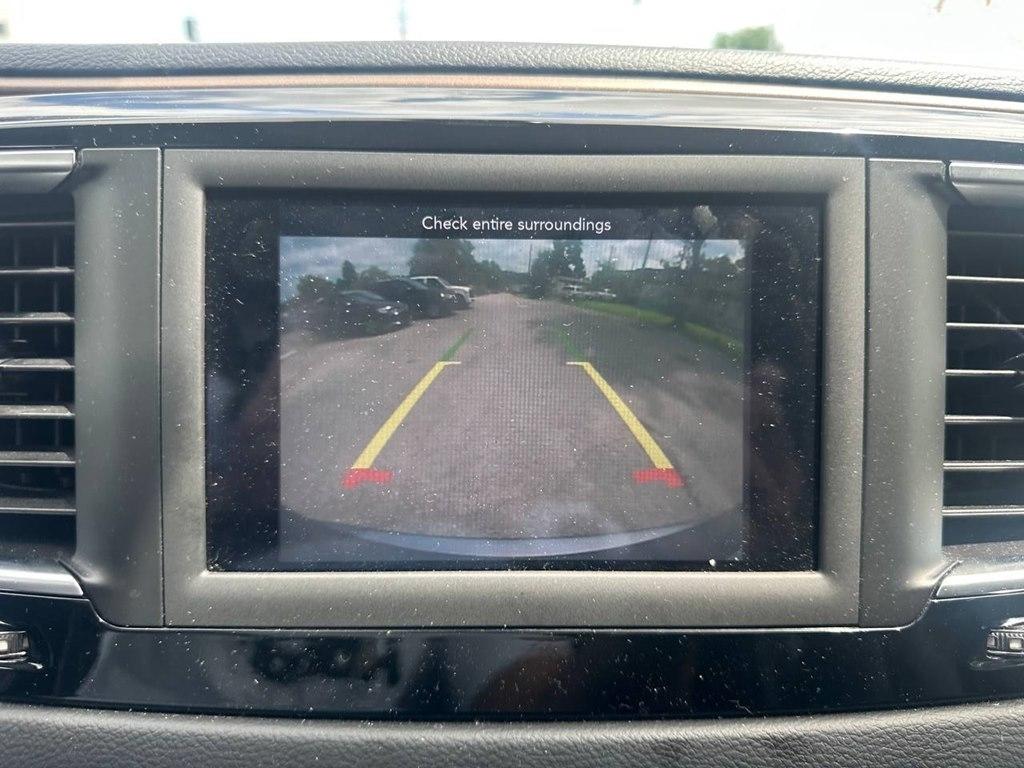 Chrysler Pacifica Touring L FWD 2019