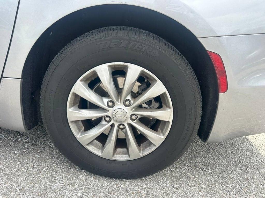 Chrysler Pacifica Touring L FWD 2019