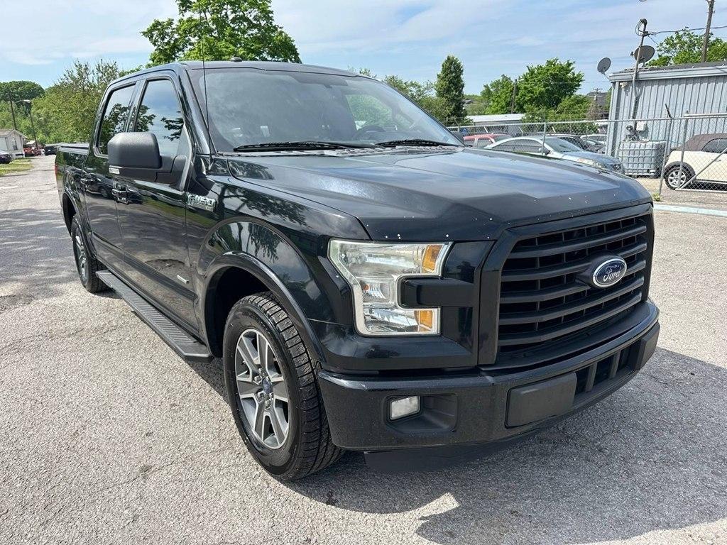 Ford F-150 2WD SuperCrew 157" Lariat 2016