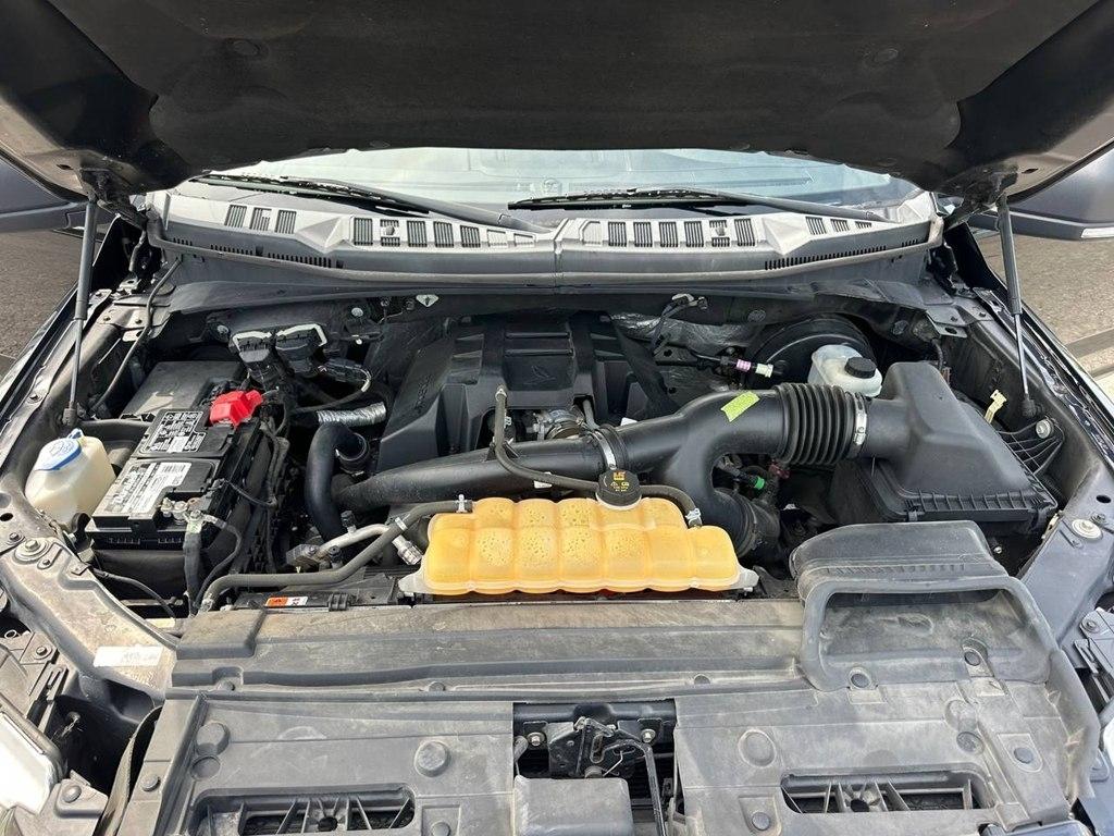 Ford F-150 2WD SuperCrew 157" Lariat 2016