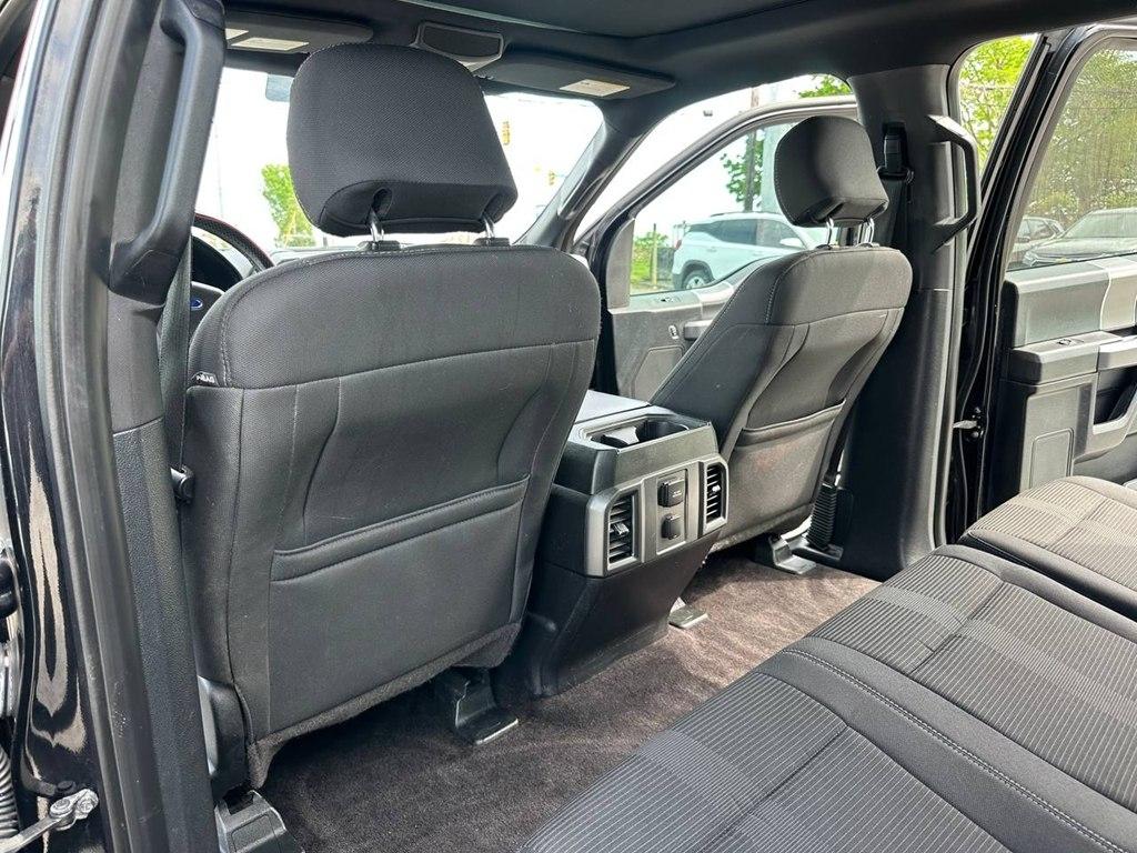 Ford F-150 2WD SuperCrew 157" Lariat 2016