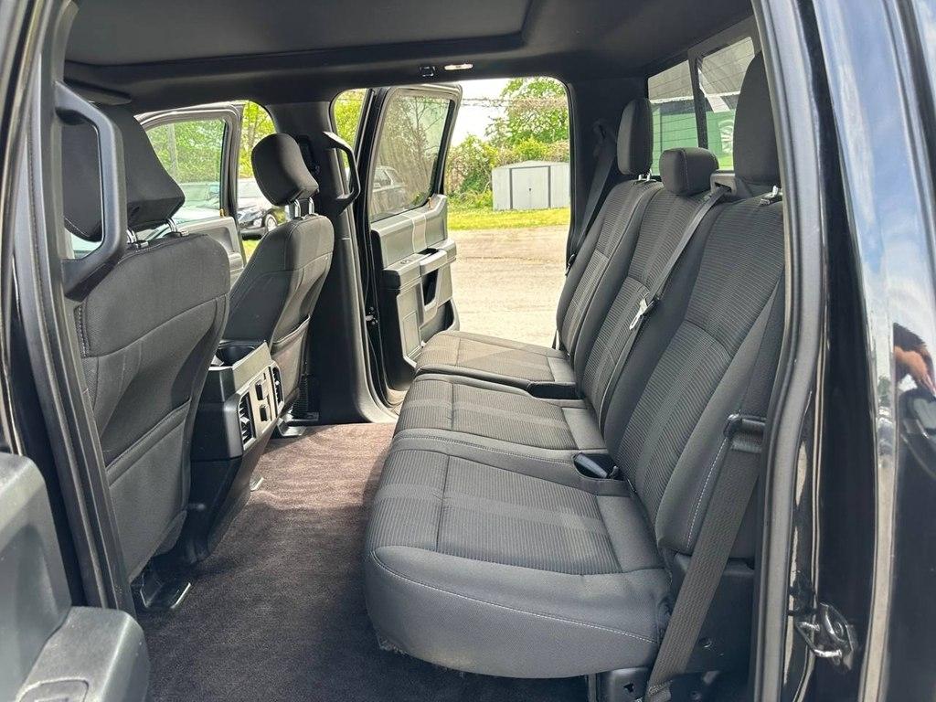 Ford F-150 2WD SuperCrew 157" Lariat 2016