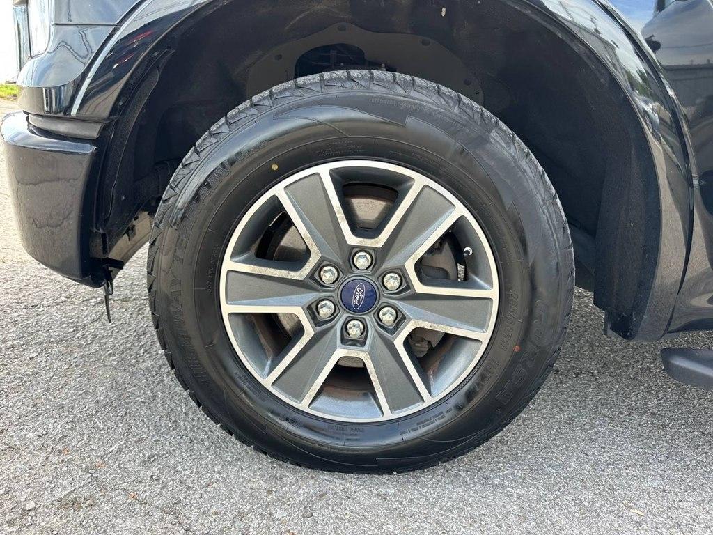 Ford F-150 2WD SuperCrew 157" Lariat 2016