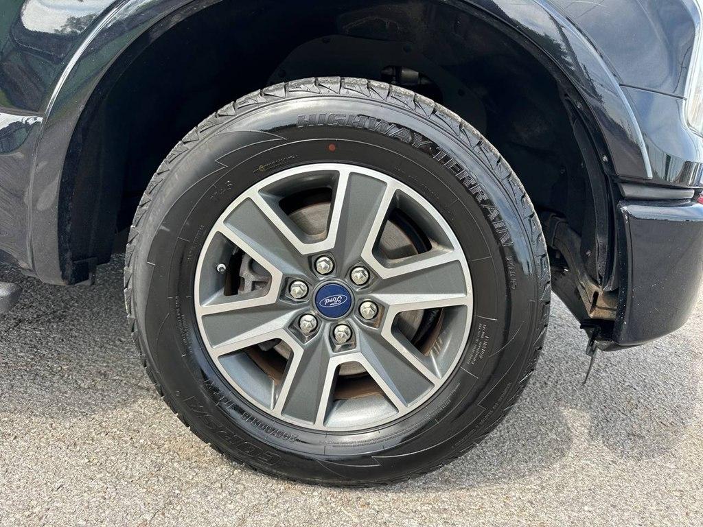 Ford F-150 2WD SuperCrew 157" Lariat 2016