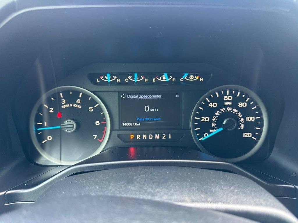 Ford F-150 2WD SuperCrew 157" Lariat 2016