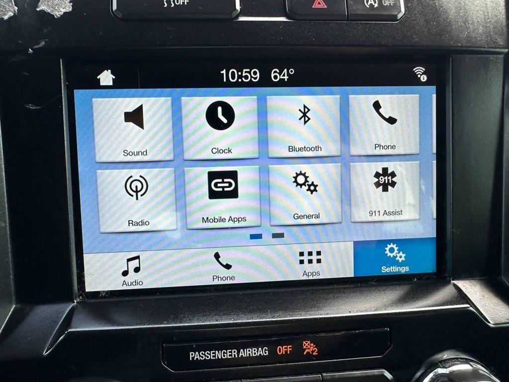 Ford F-150 2WD SuperCrew 157" Lariat 2016