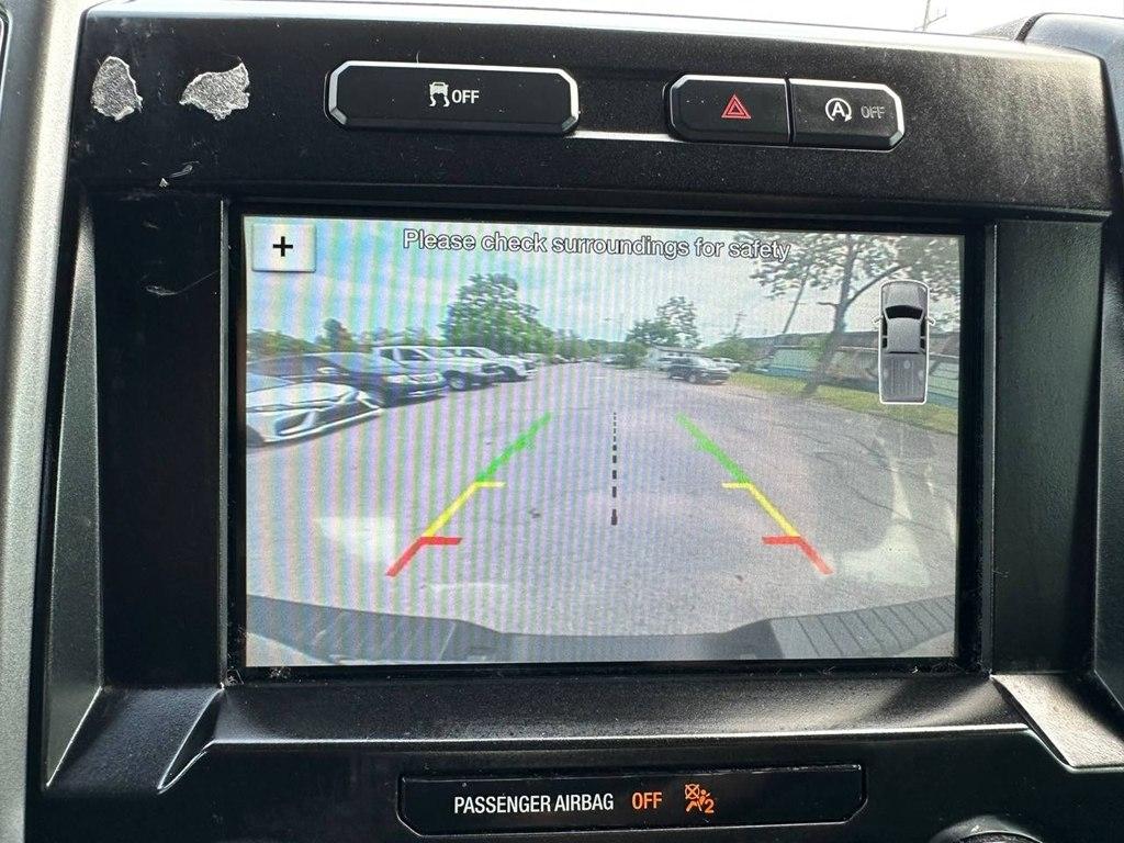 Ford F-150 2WD SuperCrew 157" Lariat 2016