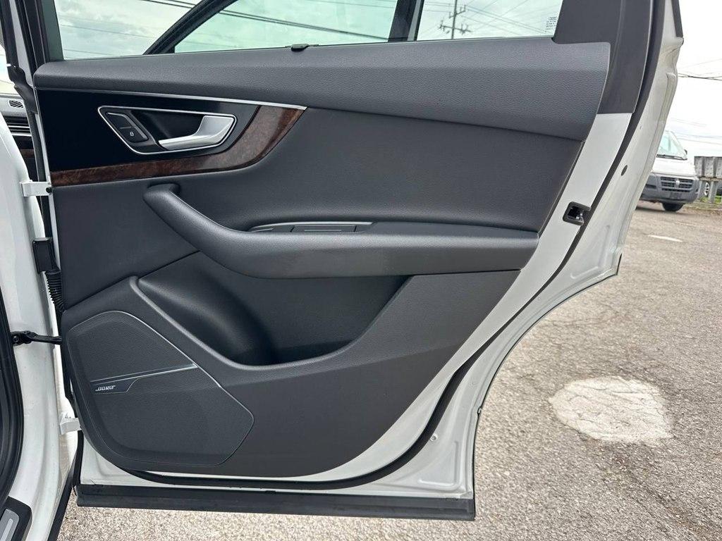 Audi Q7 SE Premium Plus 55 TFSI quattro 2019