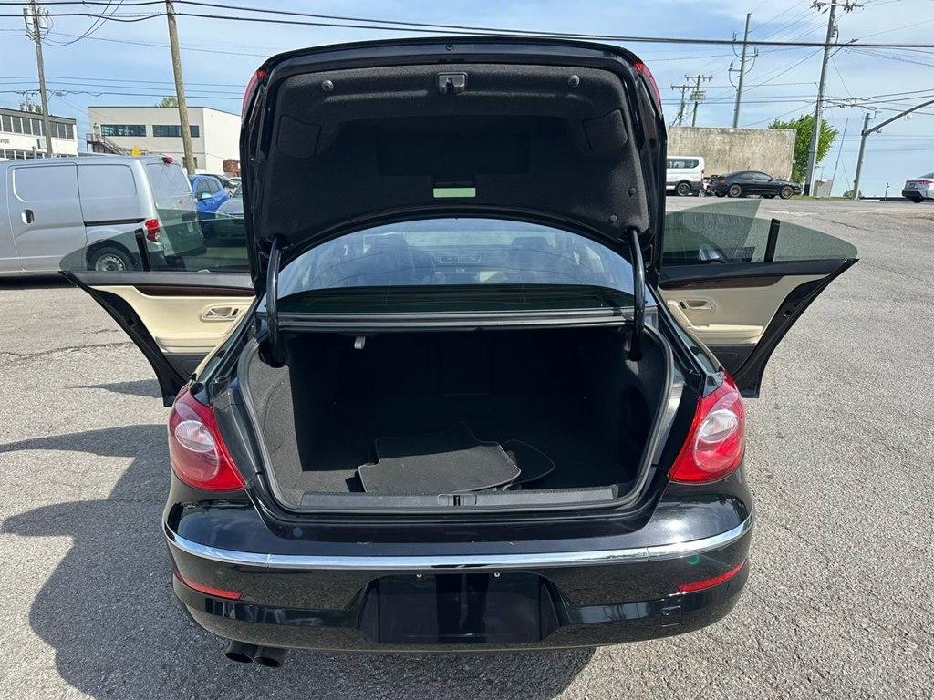 Volkswagen CC 4dr Sdn Lux 2012