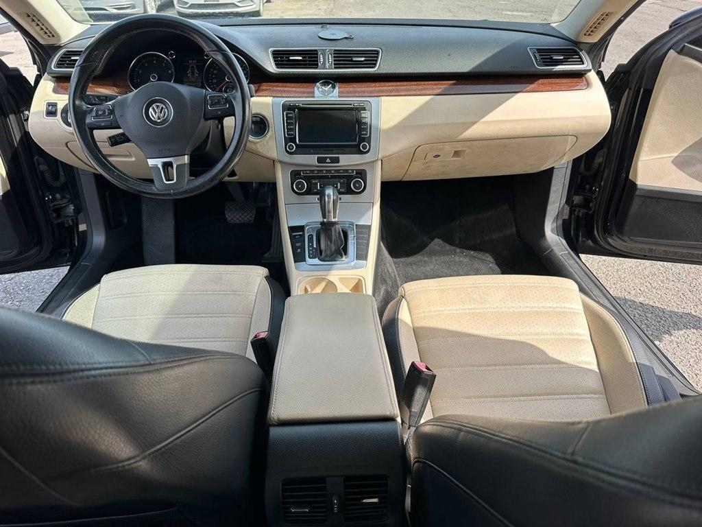 Volkswagen CC 4dr Sdn Lux 2012