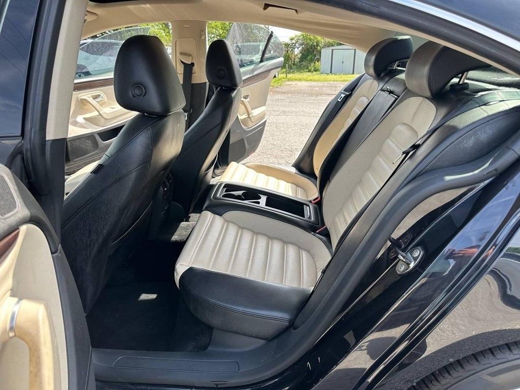 Volkswagen CC 4dr Sdn Lux 2012