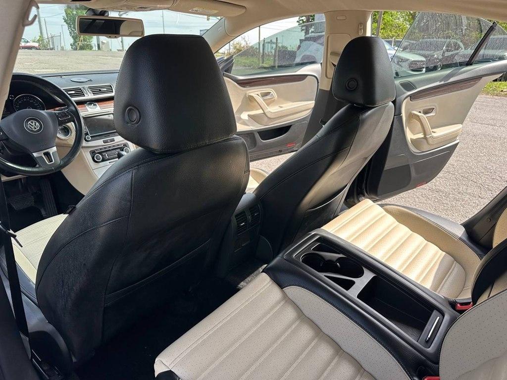 Volkswagen CC 4dr Sdn Lux 2012