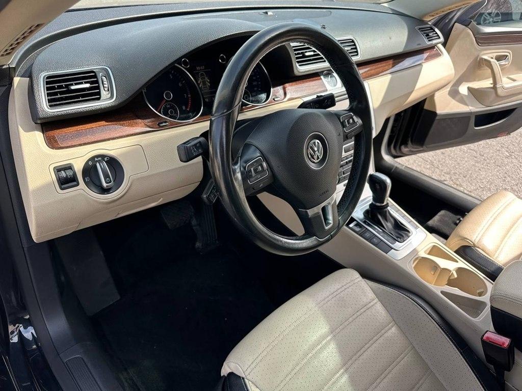 Volkswagen CC 4dr Sdn Lux 2012