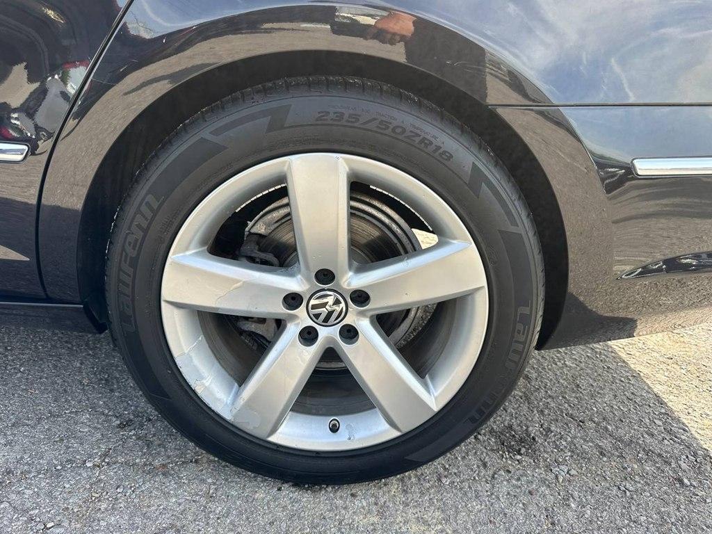 Volkswagen CC 4dr Sdn Lux 2012