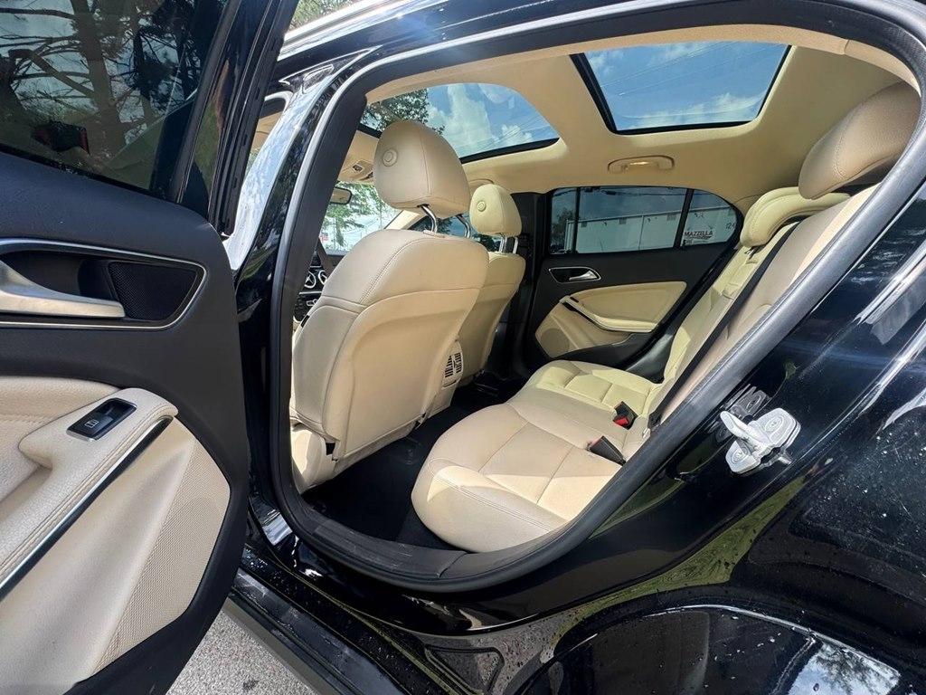Mercedes-Benz GLA-Class FWD 4dr GLA 250 2015