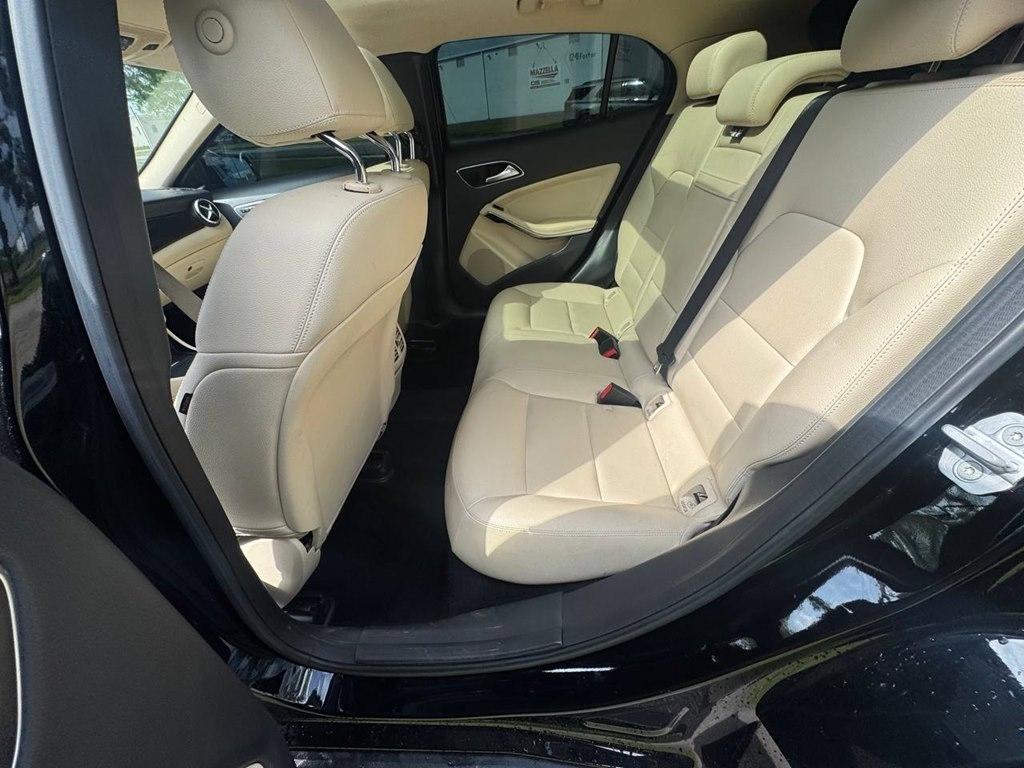 Mercedes-Benz GLA-Class FWD 4dr GLA 250 2015