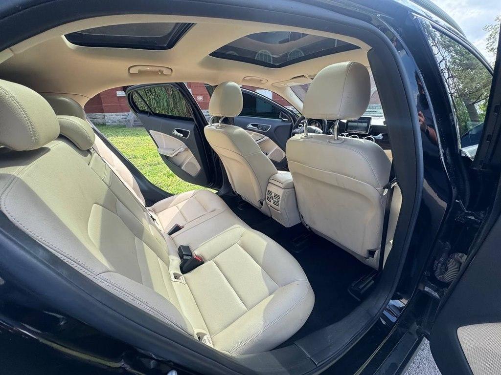 Mercedes-Benz GLA-Class FWD 4dr GLA 250 2015