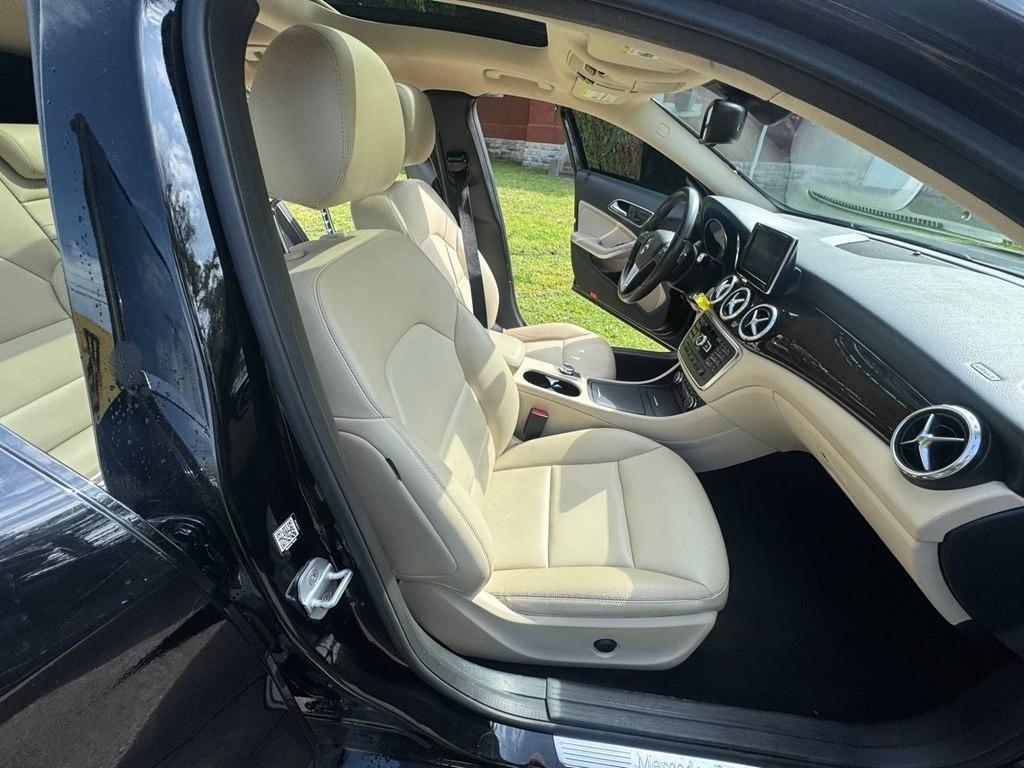 Mercedes-Benz GLA-Class FWD 4dr GLA 250 2015