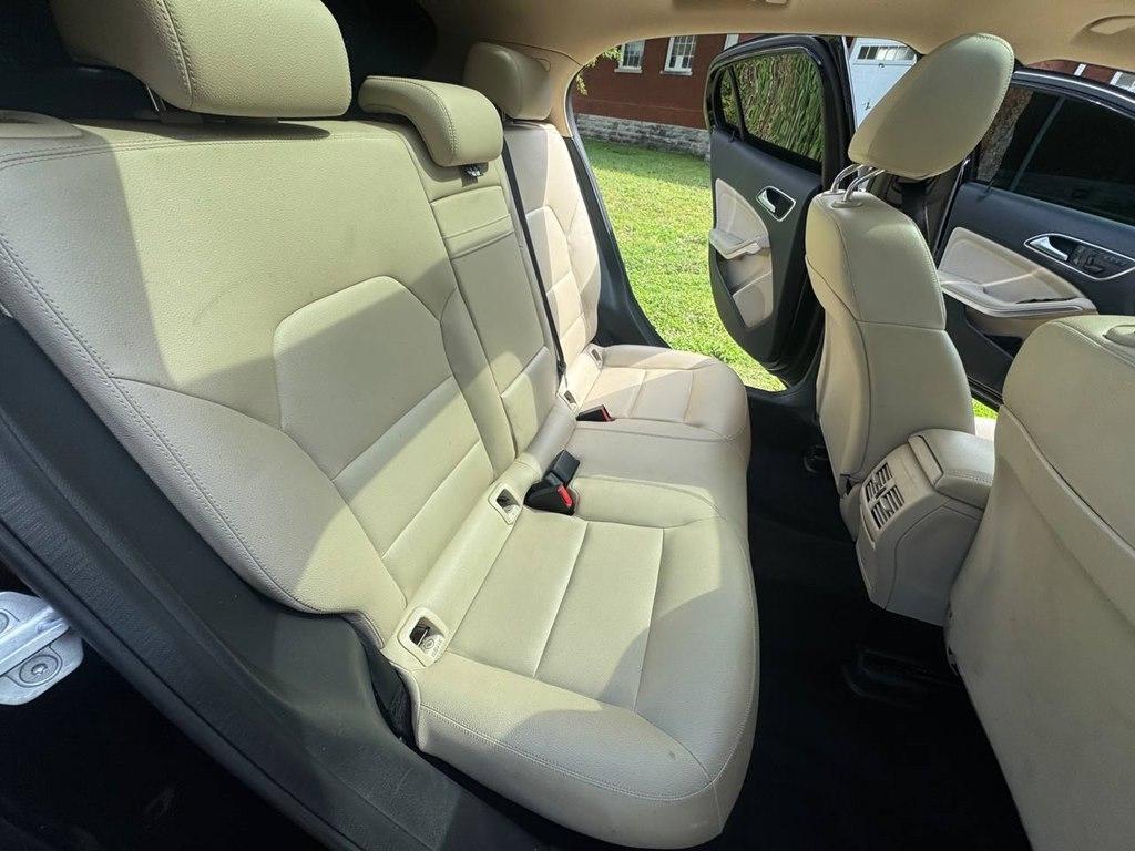 Mercedes-Benz GLA-Class FWD 4dr GLA 250 2015