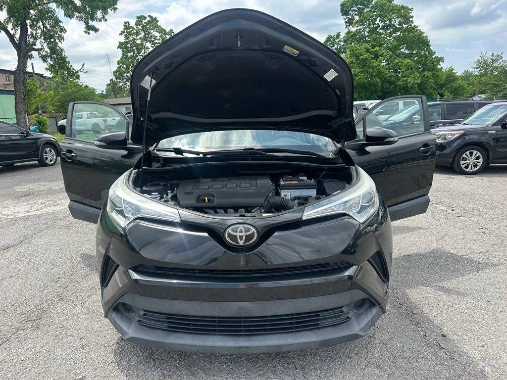 Toyota C-HR XLE FWD (Natl) 2018