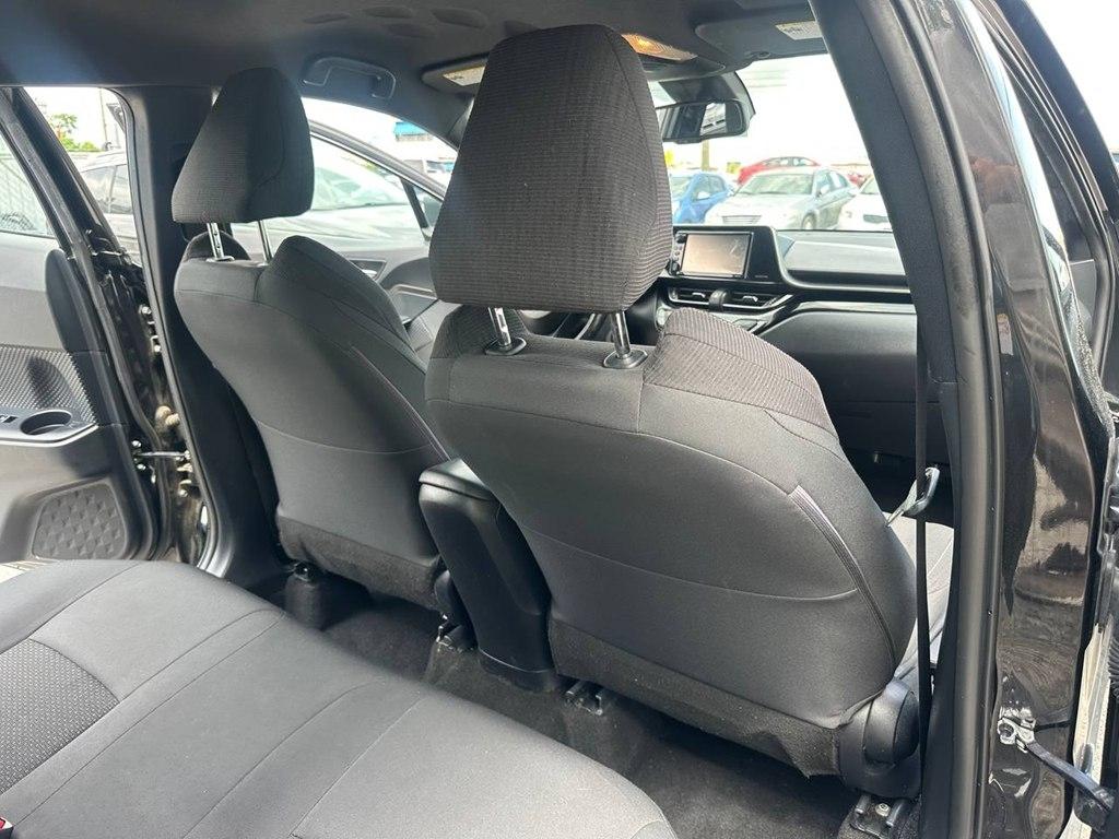 Toyota C-HR XLE FWD (Natl) 2018