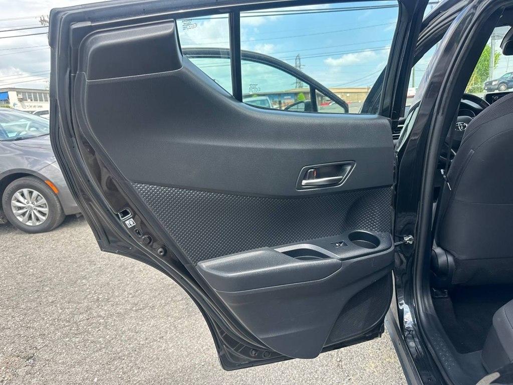 Toyota C-HR XLE FWD (Natl) 2018