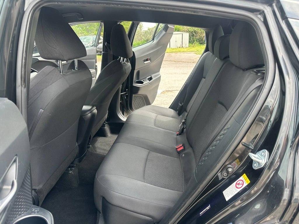 Toyota C-HR XLE FWD (Natl) 2018