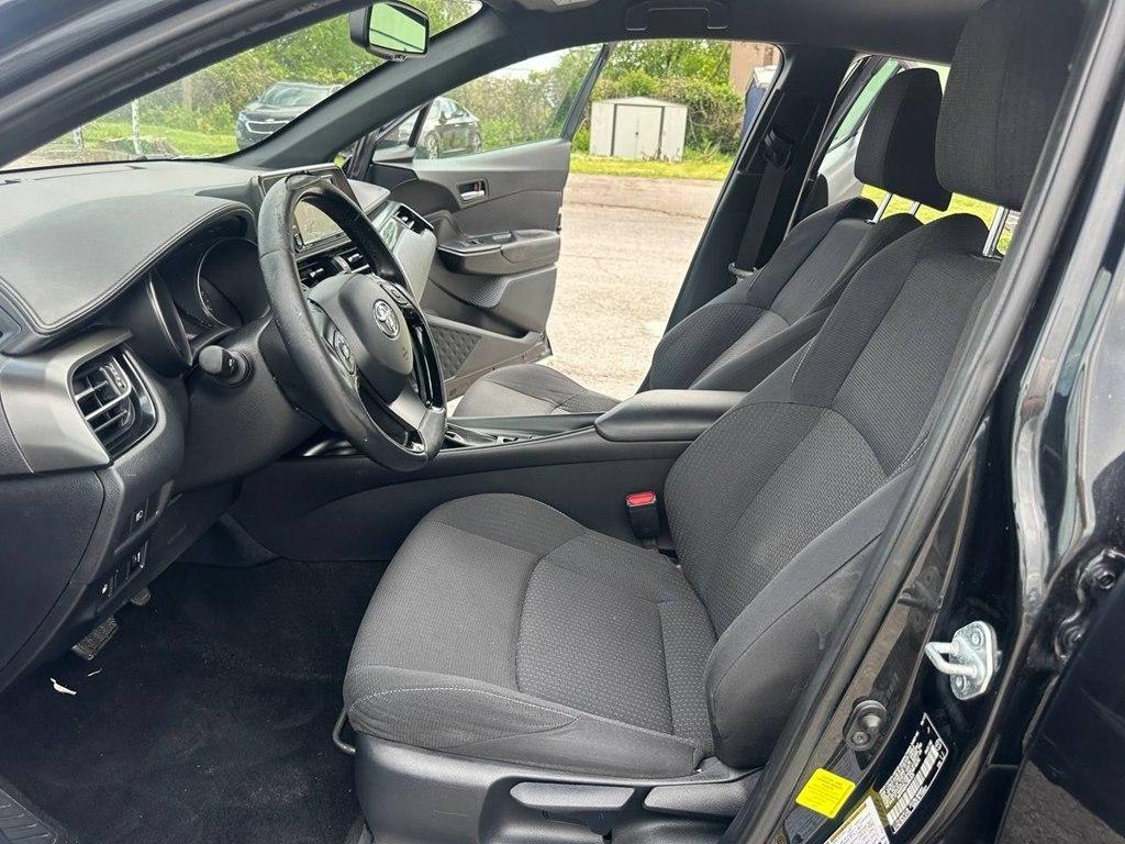 Toyota C-HR XLE FWD (Natl) 2018