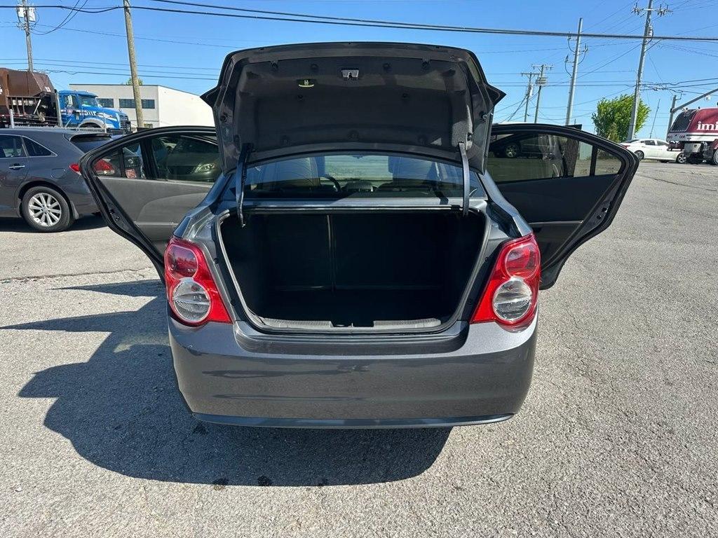 Chevrolet Sonic 4dr Sdn Auto LTZ 2013