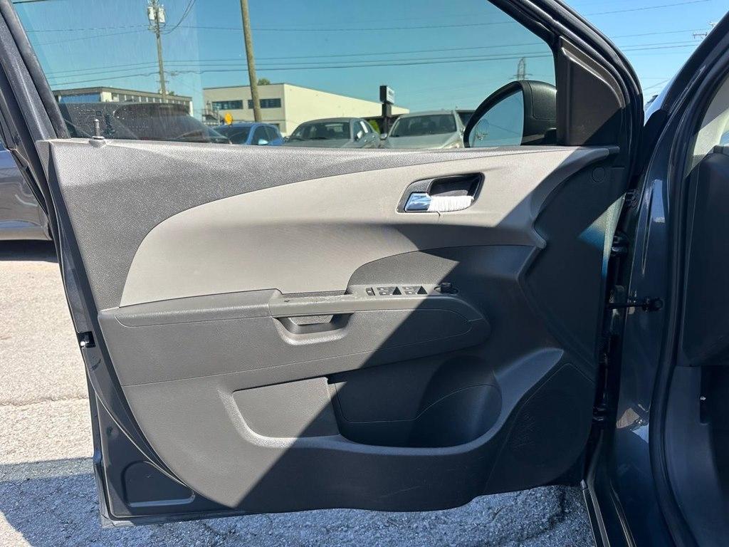 Chevrolet Sonic 4dr Sdn Auto LTZ 2013