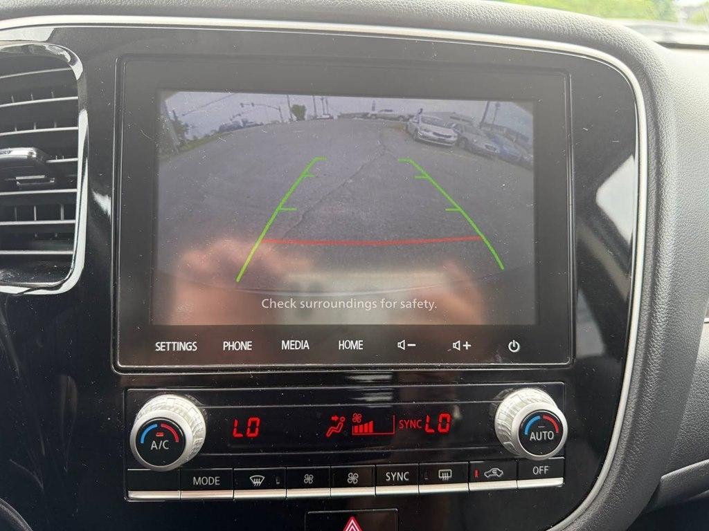 Mitsubishi Outlander SEL FWD 2020