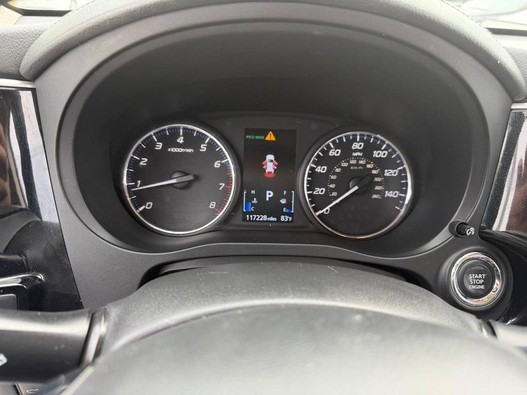 Mitsubishi Outlander SEL FWD 2020