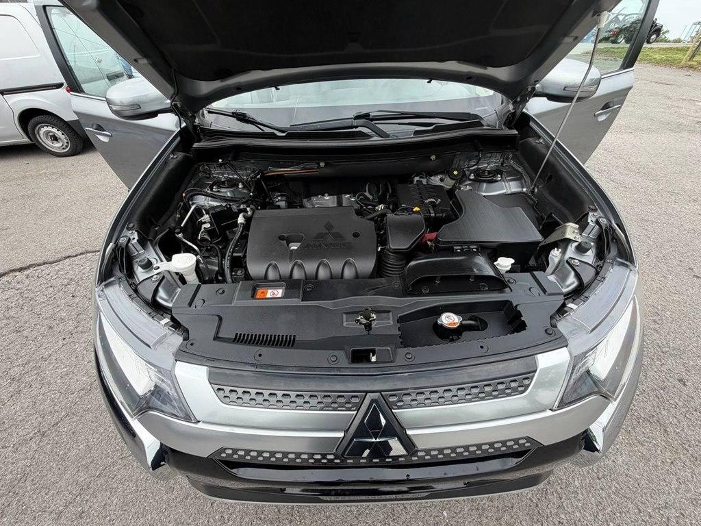 Mitsubishi Outlander SEL FWD 2020