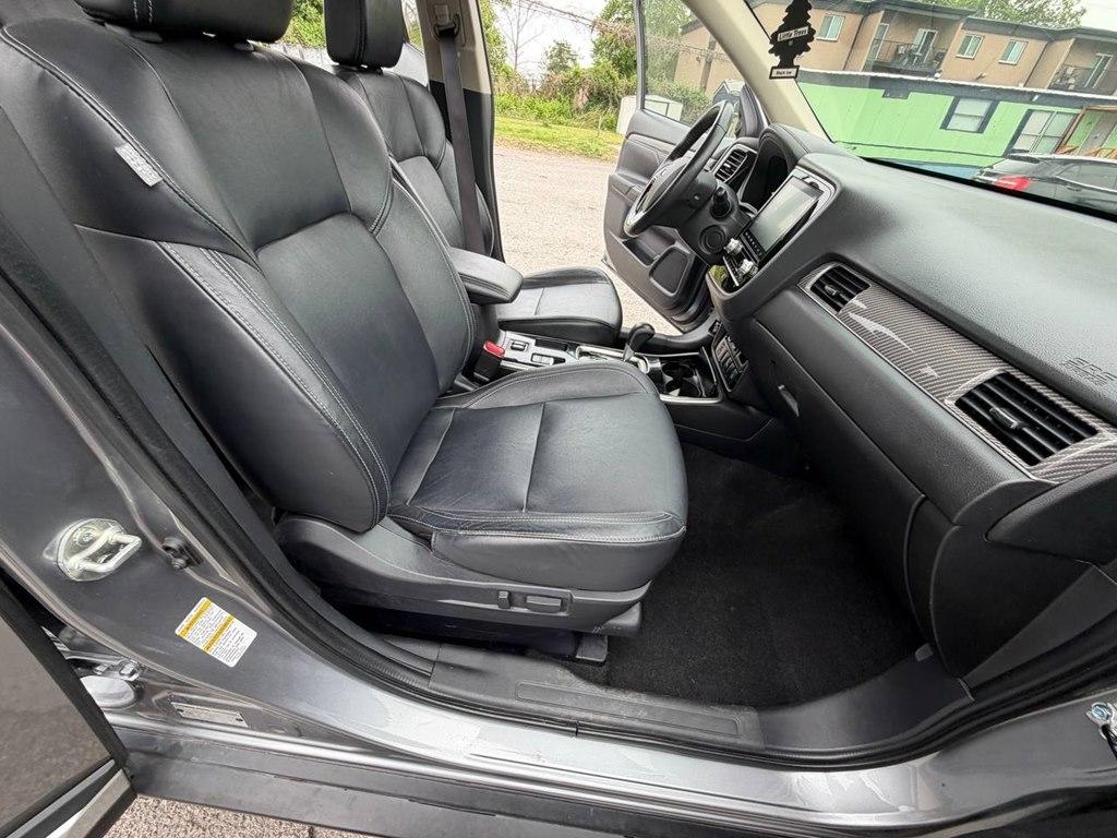 Mitsubishi Outlander SEL FWD 2020