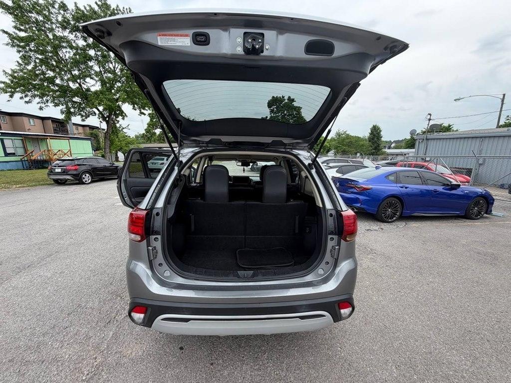 Mitsubishi Outlander SEL FWD 2020