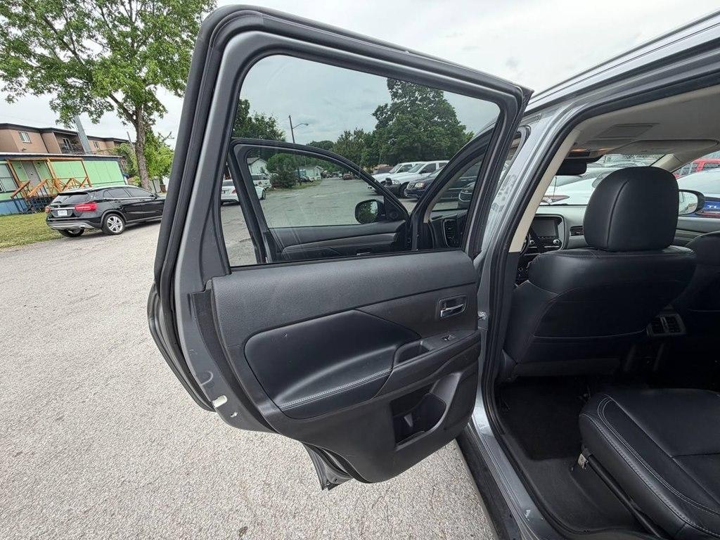 Mitsubishi Outlander SEL FWD 2020