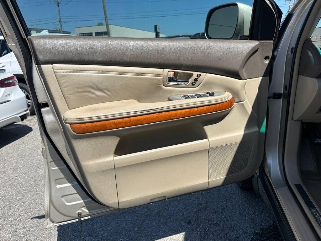 Lexus RX 330 4dr SUV 2004