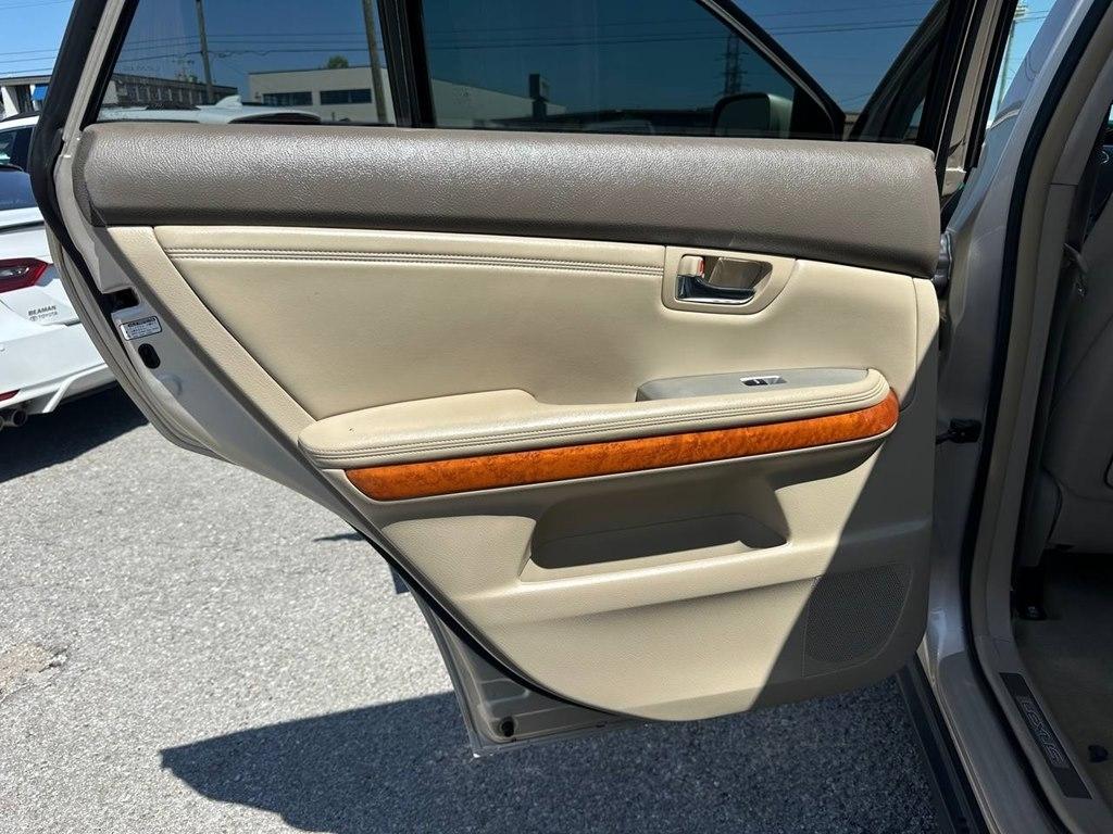 Lexus RX 330 4dr SUV 2004