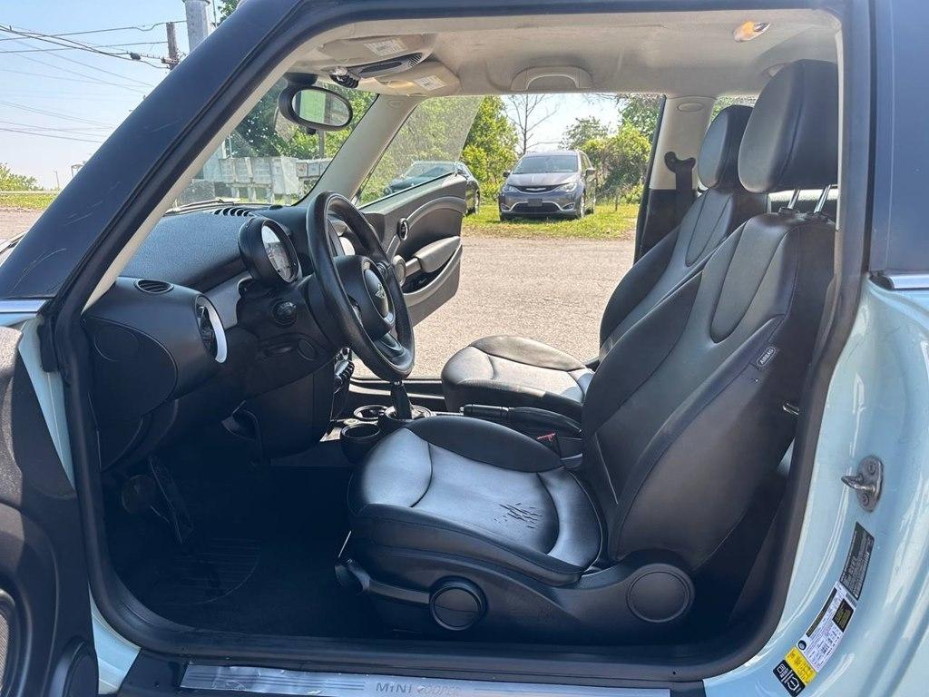 MINI Cooper Hardtop 2dr Cpe 2013