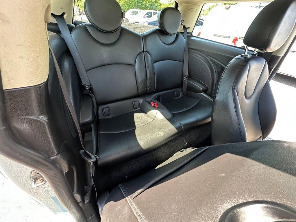 MINI Cooper Hardtop 2dr Cpe 2013